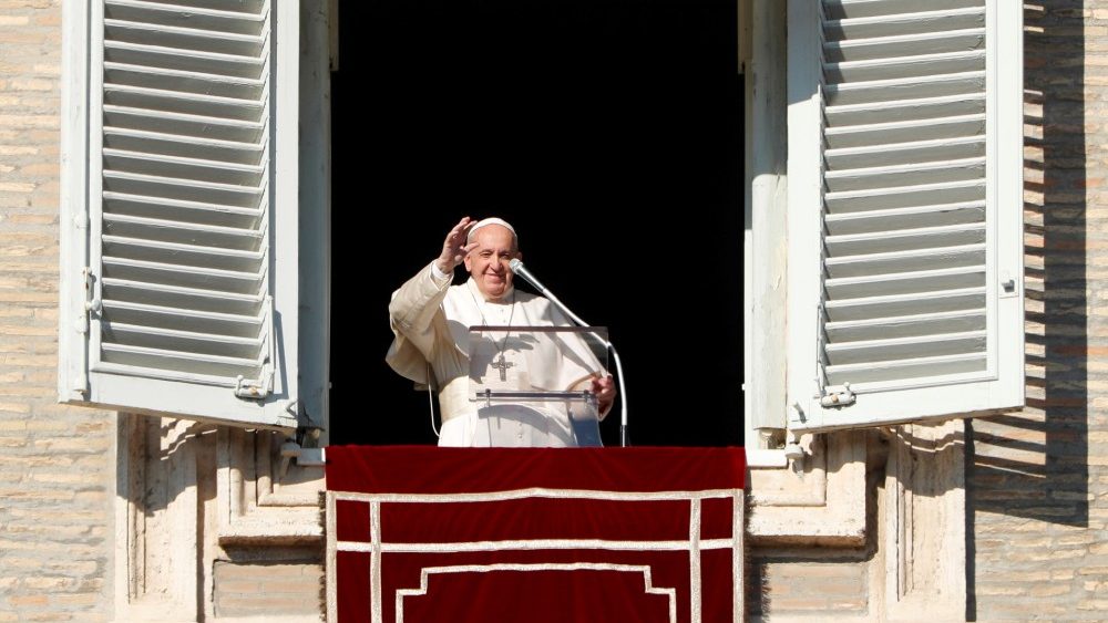 El Papa pidió disculpas antes del Ángelus. Foto: Vatican Nwes