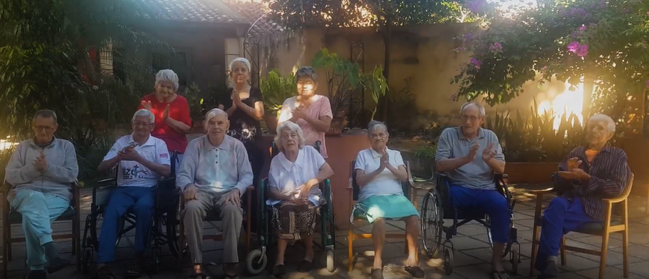 Adultos mayores de la Residencia Geriátrica Gijón Roga