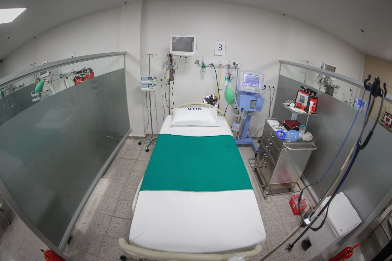 La Unidad de Terapia Intensiva del Hospital Regional de Pedro Juan Caballero cuenta con 9 camas. Foto: @MaritoAbdo