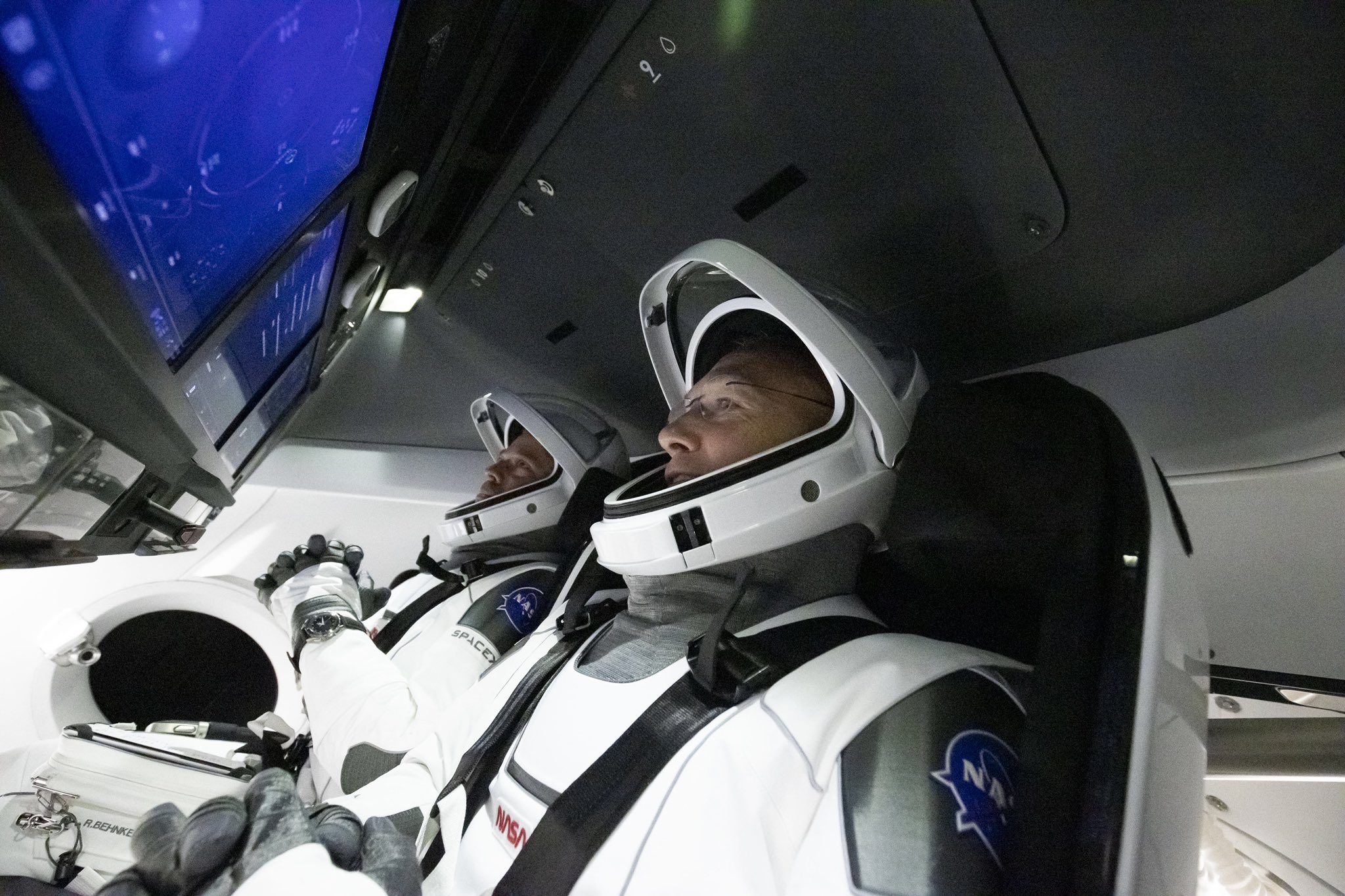 Los astronautas ya estaban listos para despegar cuando el lanzamiento fue suspendido. Foto: Space X