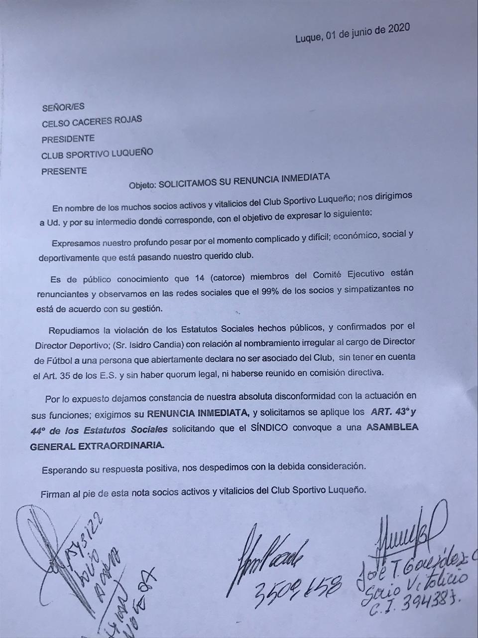 Documento de renuncia de los 14 miembros de la Comisión Directiva. Fuente: @11kevindaniel