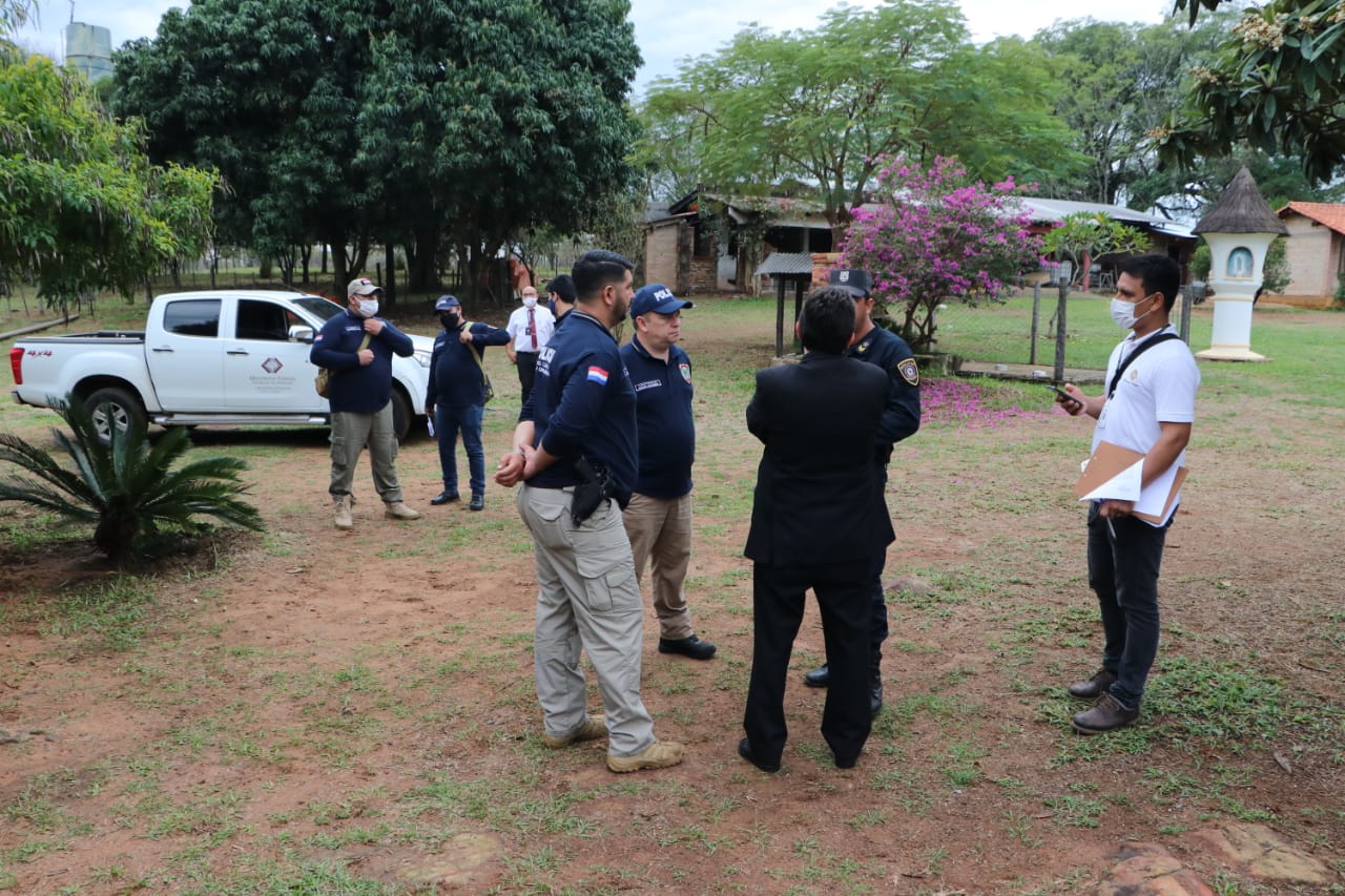 Los agentes fiscales Irene Álvarez, Carlos Maldonado, Gedeon Escobar, Lorenzo Lezcano encabezan los operativos. Foto: Ministerio Público