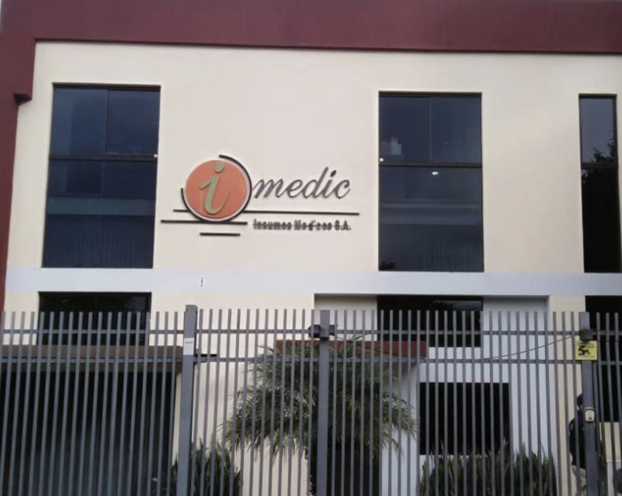 Fachada de la empresa IMEDIC SA.