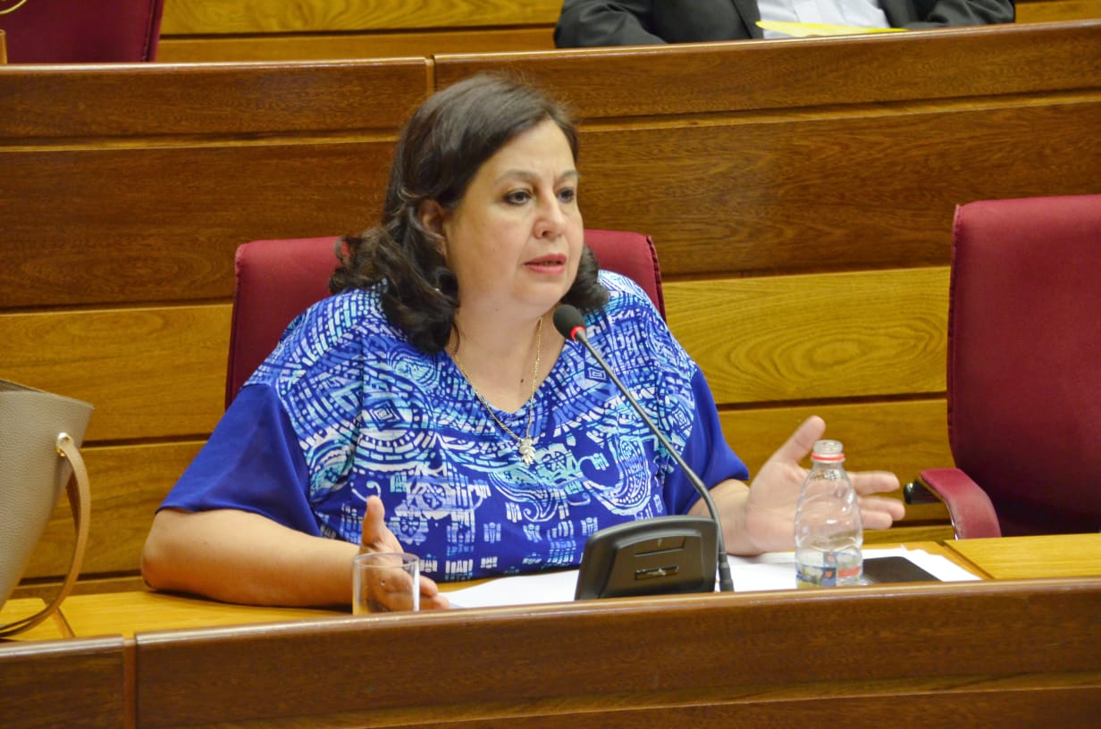 Senadora Esperanza Martínez.