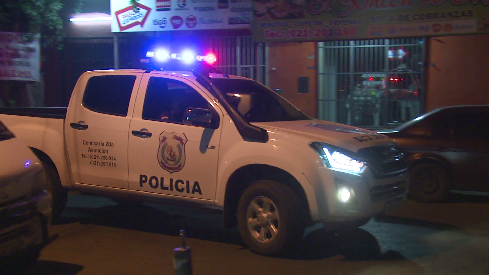 Una patrullera de la Comisaría 20 Metropolitana auxilió al adolescente y lo trasladó hasta el Hospital de Trauma.