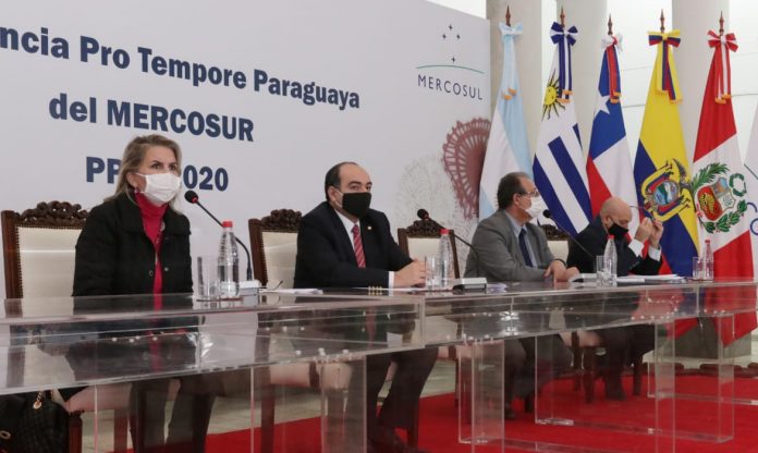 Representantes de países del Mercosur.