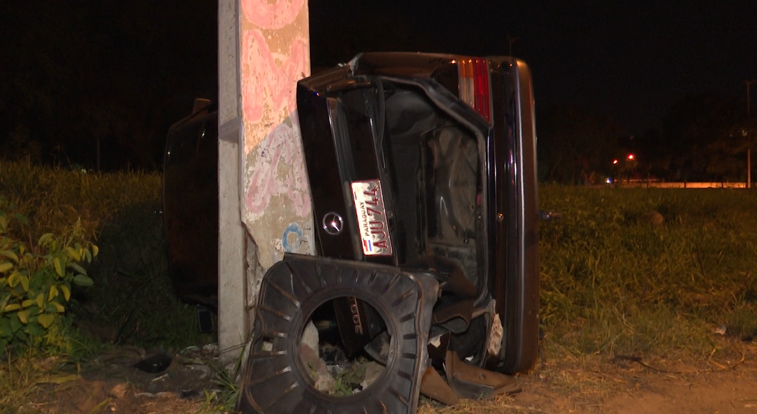 Aparentemente el exceso de velocidad habría llevado al conductor a perder el control del rodado.