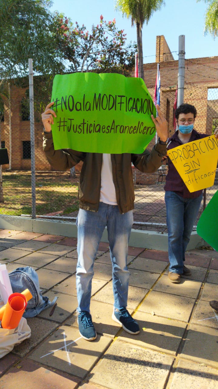 Manifestación estudiantes de Derecho UNA a favor del arancel cero. Foto: Gentileza