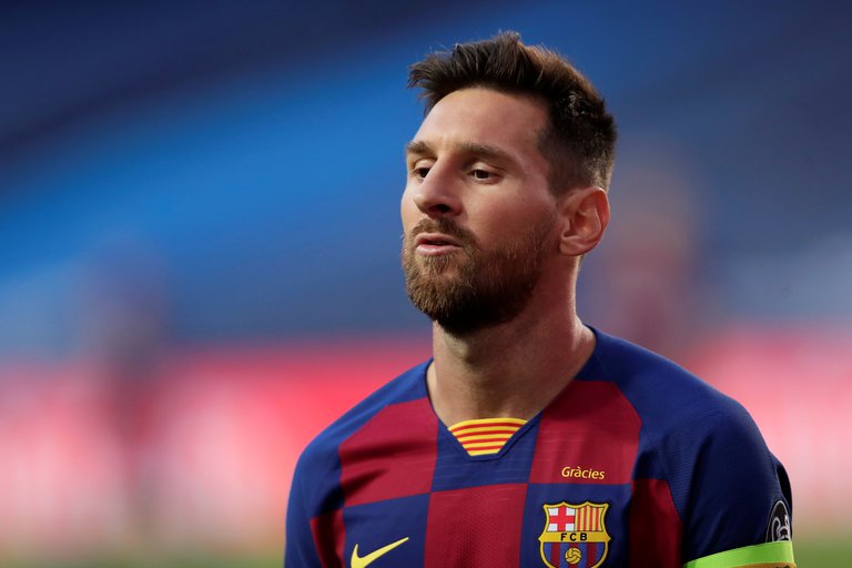 Lionel Messi vistiendo la camiseta del Barcelona.