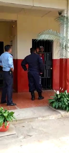 Presos se amotinaron en la Comisaría Trece Central. Foto: Captura de video