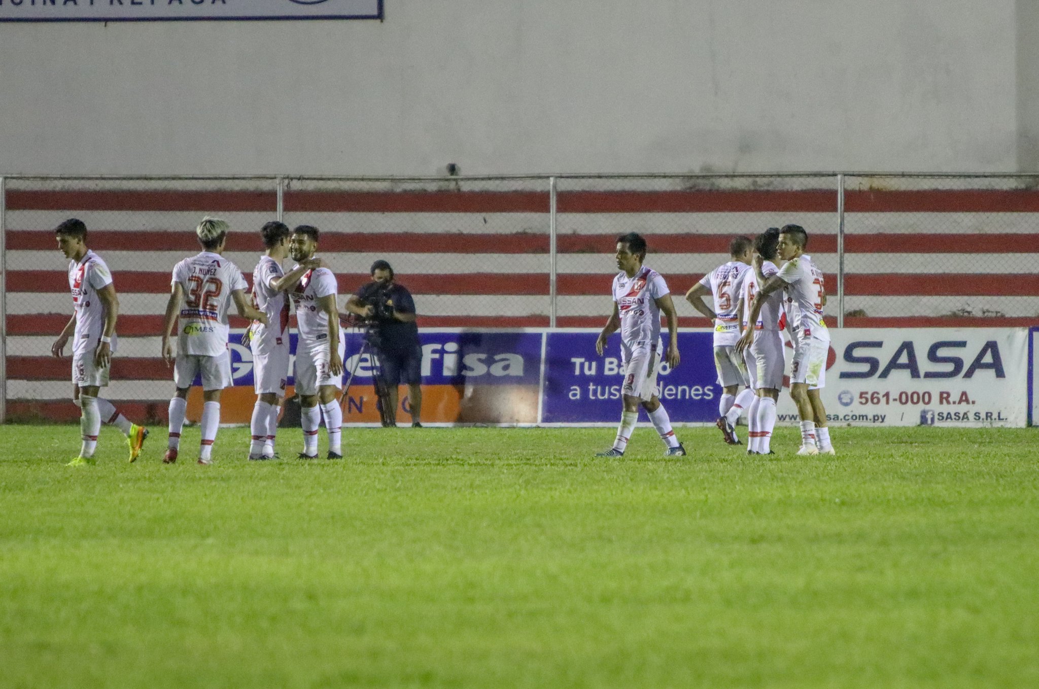 Equipo de River Plate en la cancha.