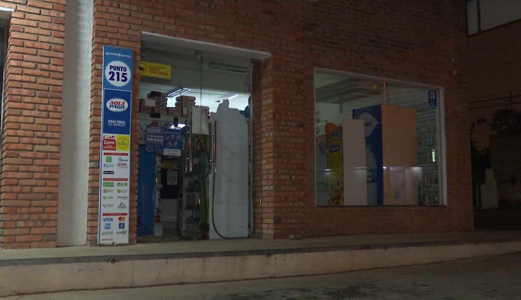 La farmacia se encuentra en Barcequillo, San Lorenzo.