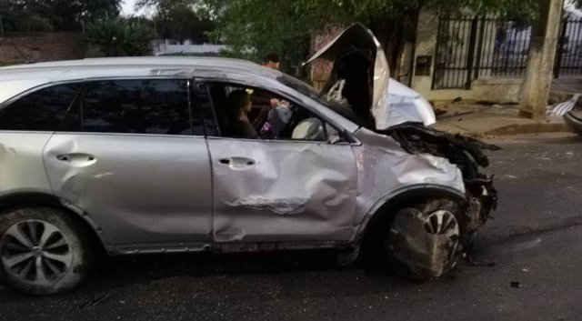 La conductora ocasionó la muerte de una joven madre, que se encontraba aguardando el bus para ir a su lugar de trabajo. Foto: Gentileza.