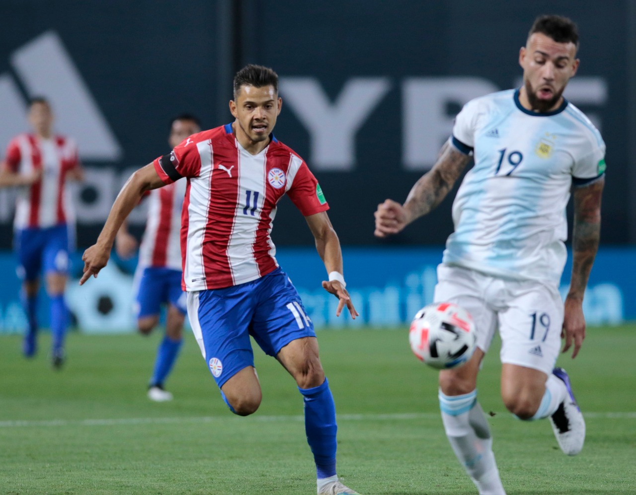 Argentina y Paraguay igualaron 1-1 por la fecha 3 de las Eliminatorias. Foto: @Albirroja