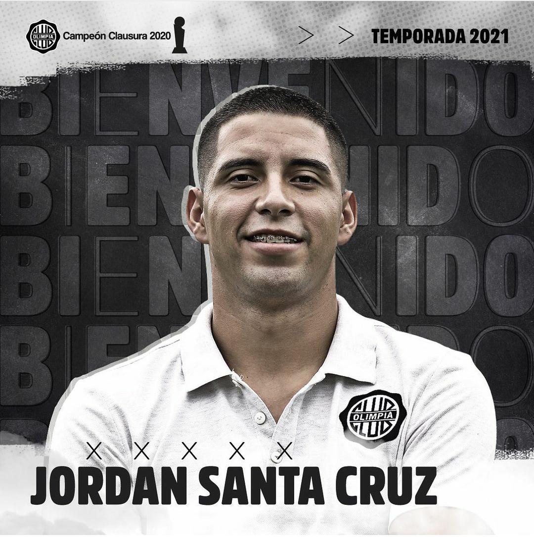 Jordan Santacruz fue presentado como nuevo jugador del Expreso Decano. Foto: Olimpia Media.