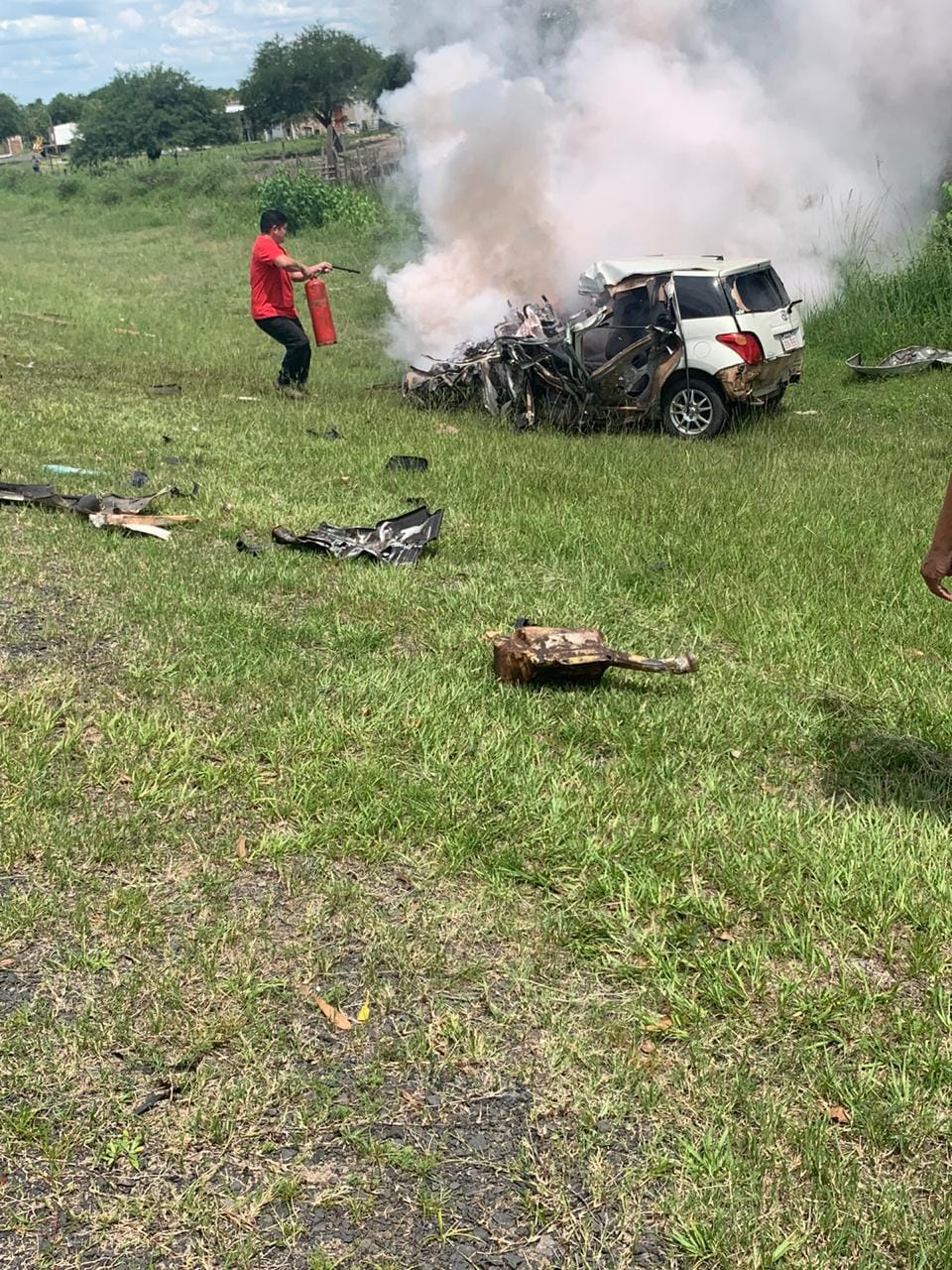 Tras la colisión, el auto IST ardió en llamas