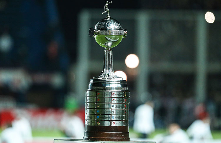 El trofeo de la Copa Conmebol Libertadores. Foto: Conmebol.