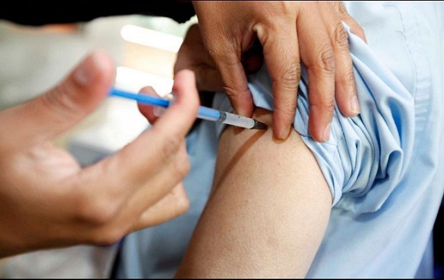 Salud insta a vacunar a los niños contra el sarampión ante brote en Brasil