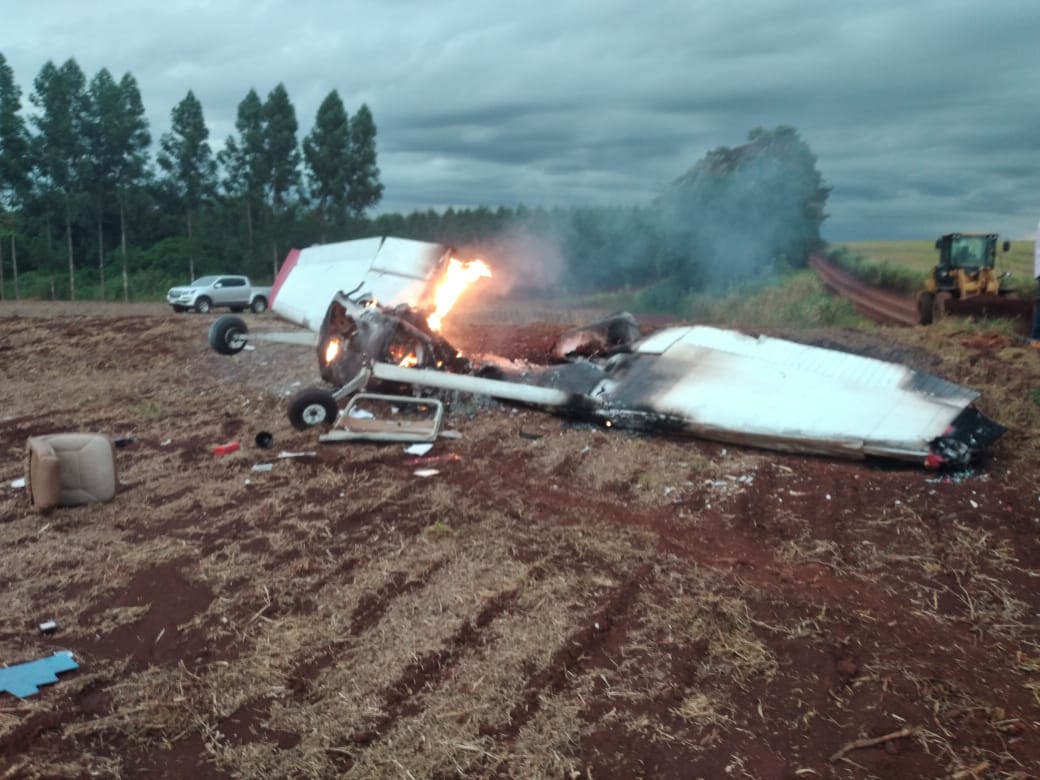 Dos fallecidos tras caída de avioneta en Naranjal