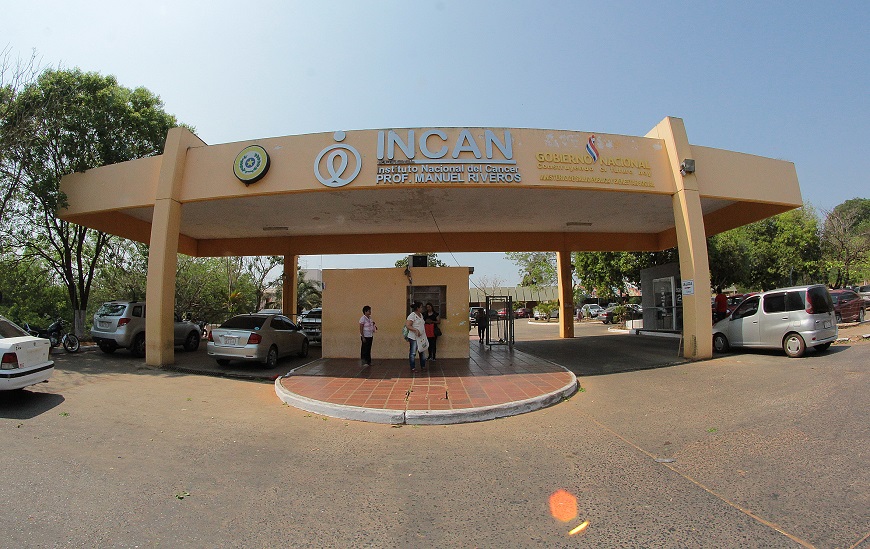 "El Incan está desabastecido", lamentan pacientes oncológicos