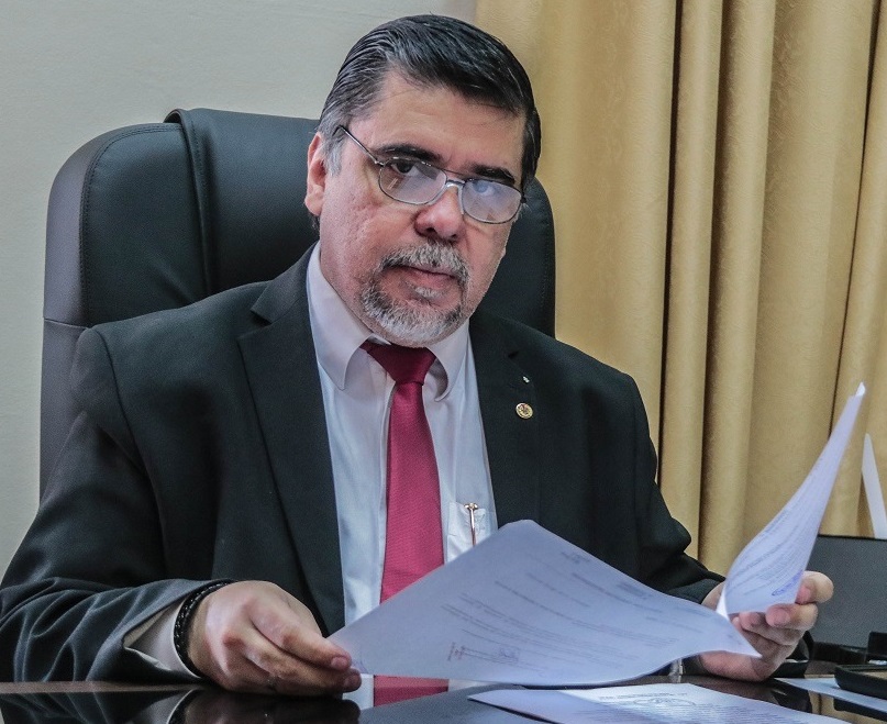Dr. Julio Borba, nuevo ministro de Salud. Foto: Ministerio de Salud.