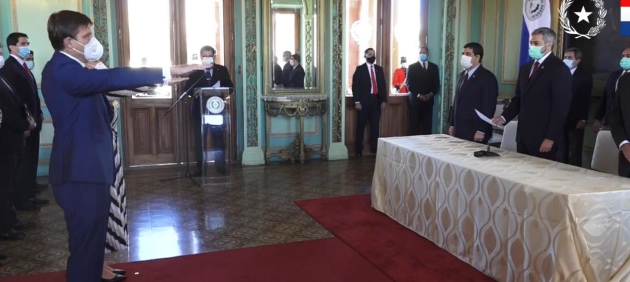 Juraron como nuevos ministros, Juan Manuel Brunetti y Celina Lezcano. Foto: captura de pantalla.