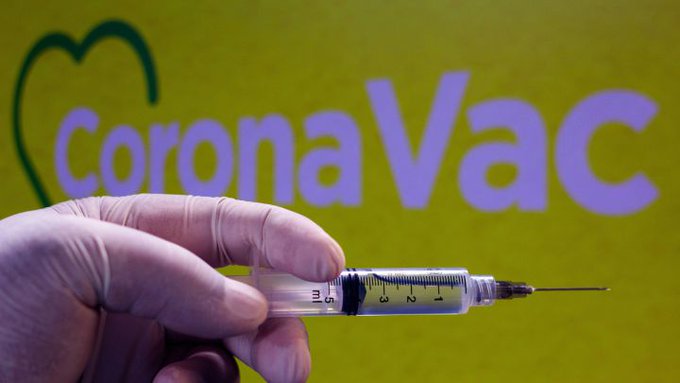Coronavac, vacuna desarrollada por la farmacéutica Sinovac. Foto: EFE.