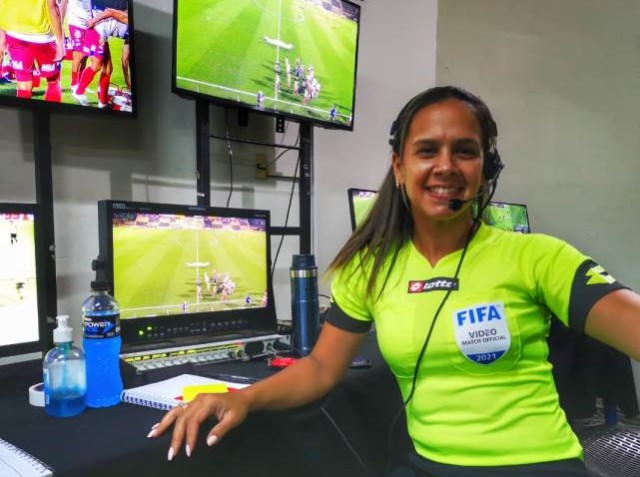 Nancy Fernández será AVAR en el superclásico este sábado. Foto: APF.