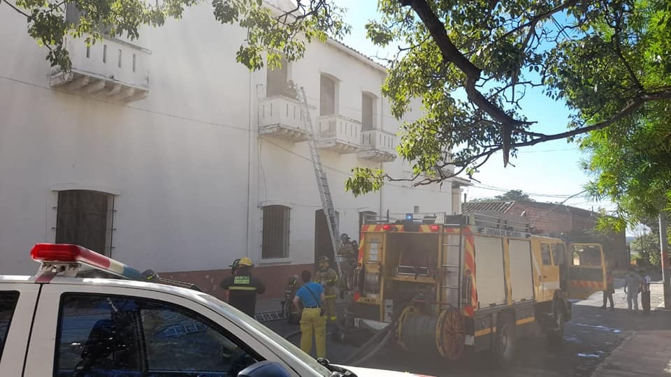 Principio de incendio en la Catedral de Asunción