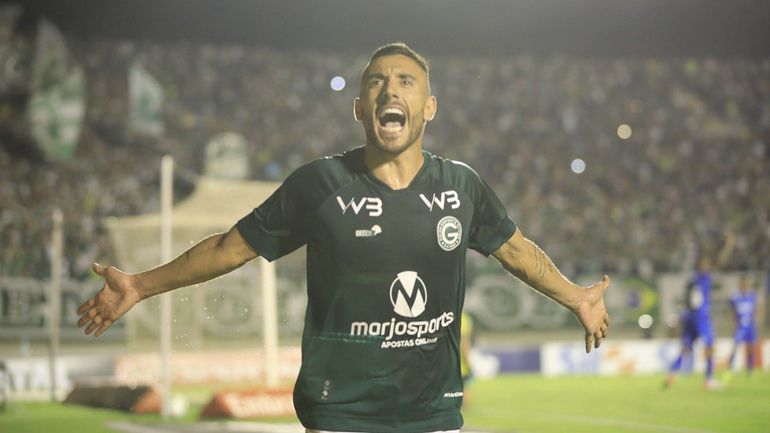 Ruschel, sobreviviente de tragedia aérea en Colombia, demanda al Chapecoense