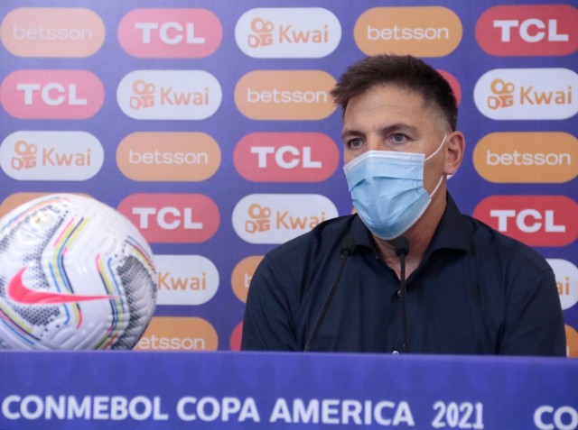 Eduardo Berizzo, director técnico de la Selección Paraguaya. Foto: @albirroja