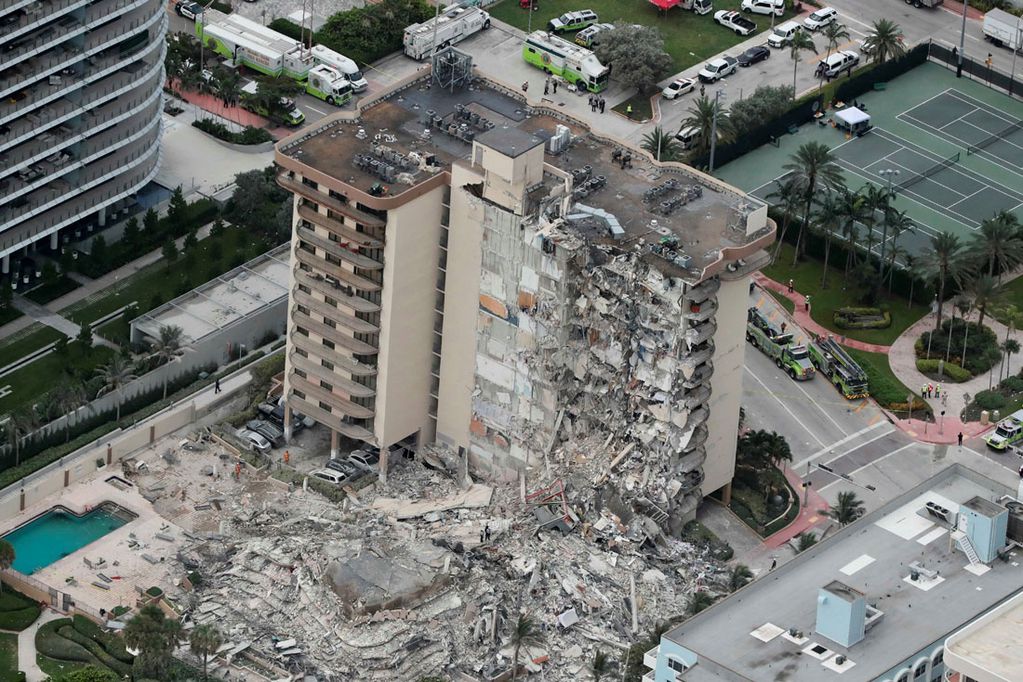 Derrumbe de edificio residencial en Miami. Foto: gentileza.