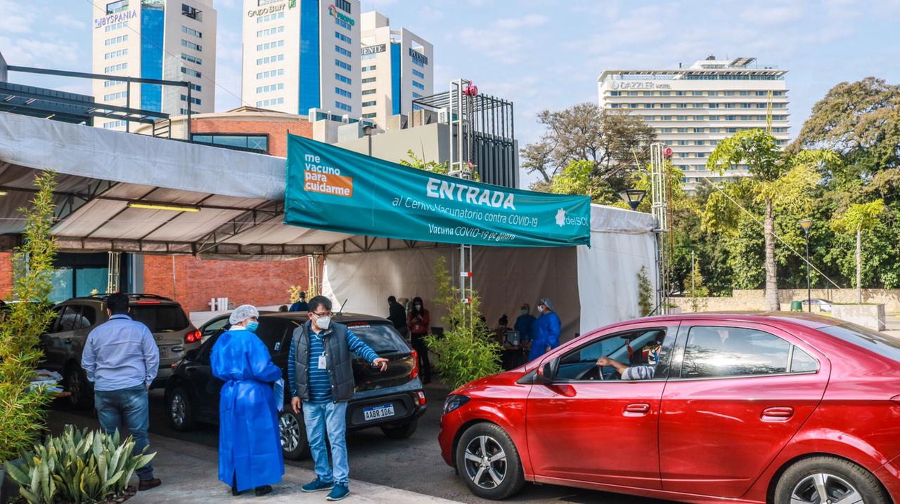 Más de 76 mil personas fueron inmunizadas este fin de semana. Foto: MSP.