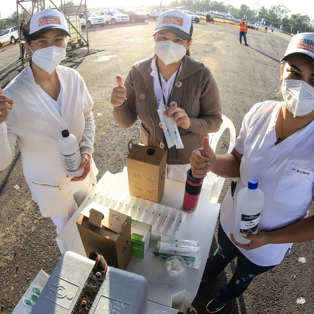 Más de 90 mil trabajadores priorizados fueron inmunizados este lunes. Foto: Ministerio de Salud.