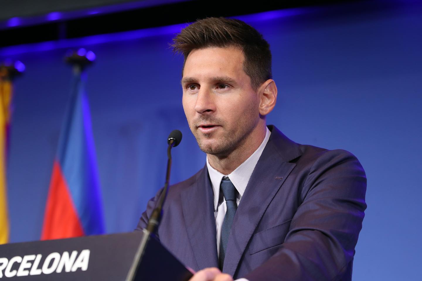 Entre lágrimas, Messi se despidió del Barça: “Quería quedarme y no se pudo”
