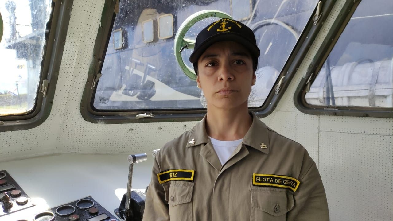 Asume primera mujer comandante de un buque y hace historia en la Armada Paraguaya. Foto: gentileza.