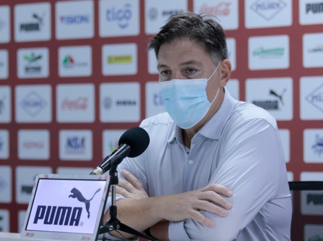 Eduardo Berizzo, DT de la Selección Paraguaya. Foto: APF.