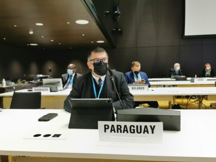 El ministro de Salud, Julio Borba participa de la Asamblea de la OMS. Foto: MSP.