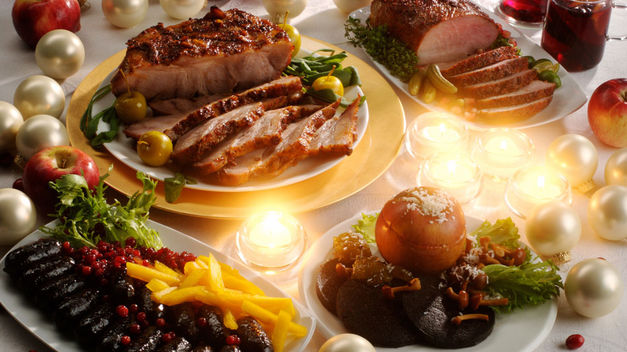 Navidad: Salud insta a disfrutar de las comidas con moderación