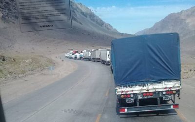 Paraguayos varados en frontera entre Chile y Argentina son asistidos por consulados