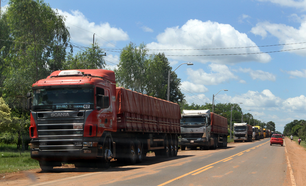 Camioneros amenazan con ir a paro general por tiempo indefinido. Foto: Agencia IP.