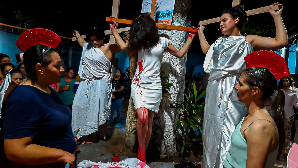 Mujeres privadas de su libertad anticipan ‘vía crucis’ en el Buen Pastor. Foto: gentileza.