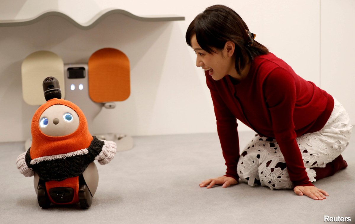 El robot cariñoso fue creado en japón