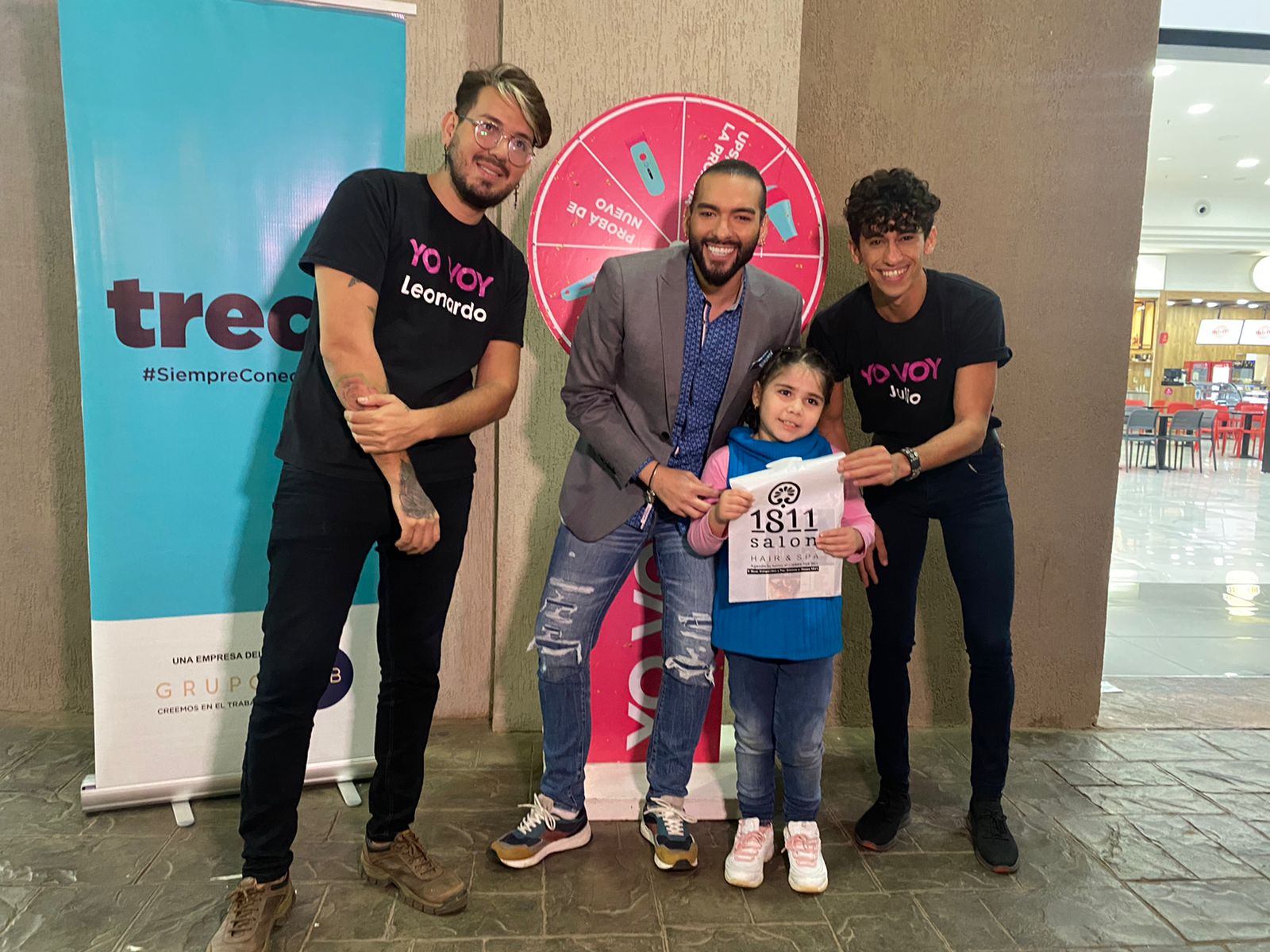 La Ruleta de 'Yo Voy' recorre diferentes centros comerciales del país, premiando con regalos de peluquería a todos los que se animen a probar suerte. Foto: Gentileza.