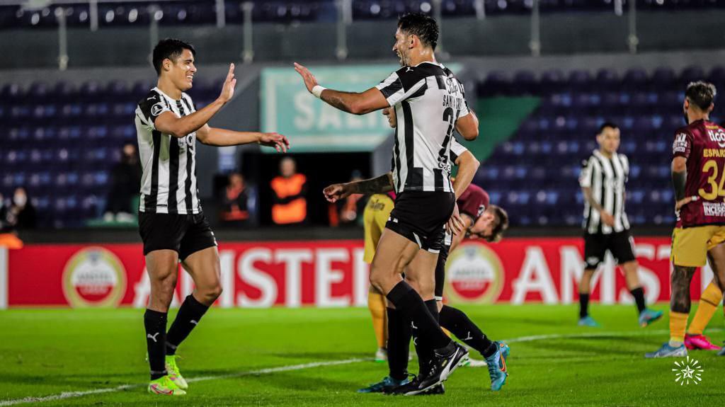 Libertad goleó a The Strongest 4-1. Foto: @Libertad_Guma