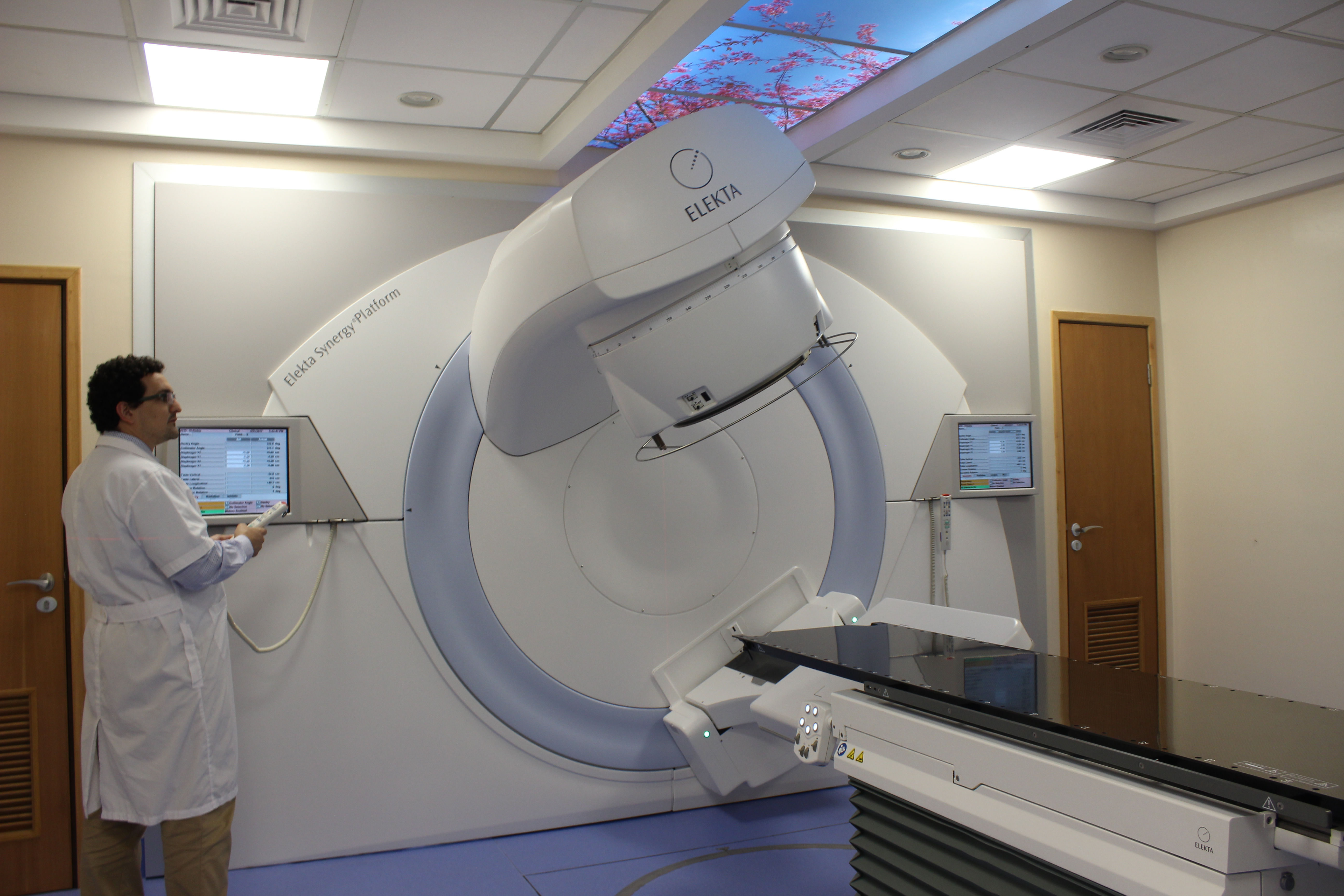 La tecnología de vanguardia es la aliada de Revita Centro Oncológico Integral. Foto: Revita Centro Oncológico Integral.