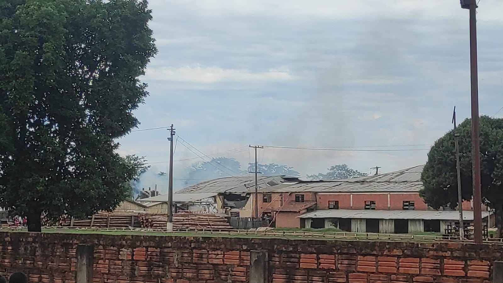 Explosión de caldera en un aserradero de Coronel Oviedo. Foto: Raúl Masqueda