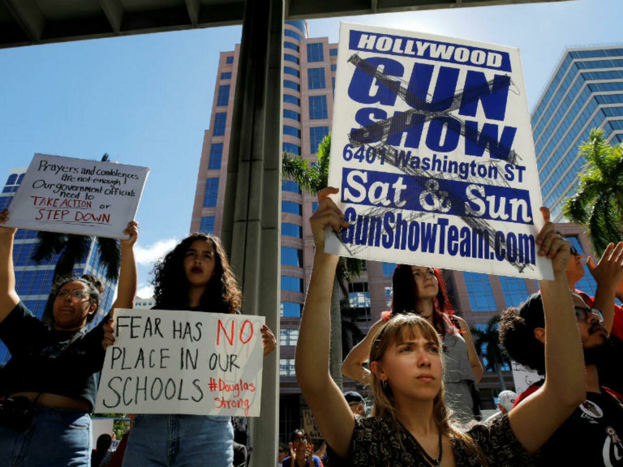 Una manifestación por el control de armas en Parkland, Florida, EEUU. Foto: Reuters.