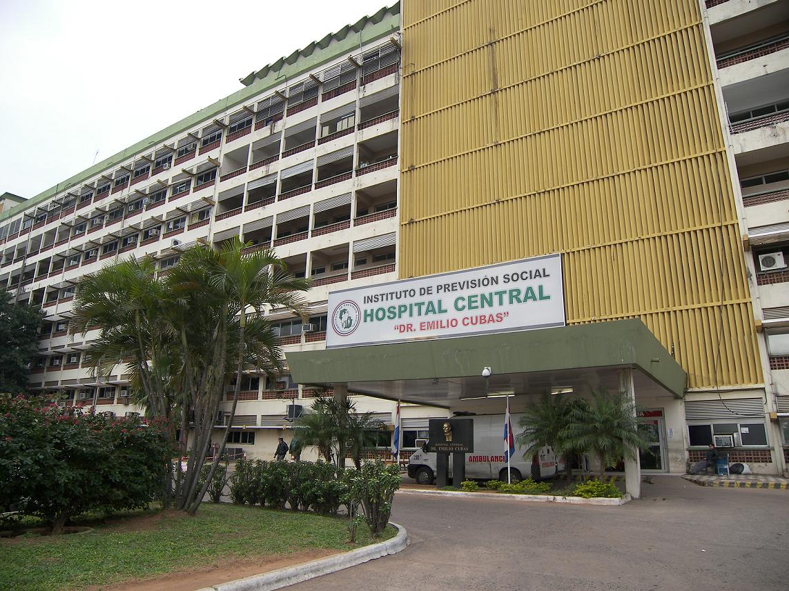 Fachada del Hospital Central del IPS. Foto: Agencia IP.