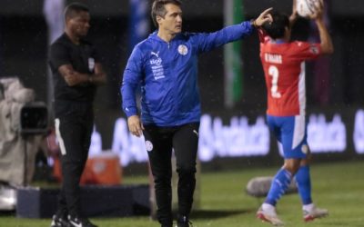 “Al jugador paraguayo hay que enfocarlo en el profesionalismo”, afirma Barros Schelotto